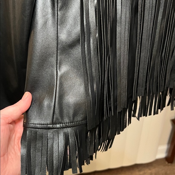 Sleek Chico’s Black Faux Leather Fringe Open Front Long Sleeve Jacket - Picture 9 of 13